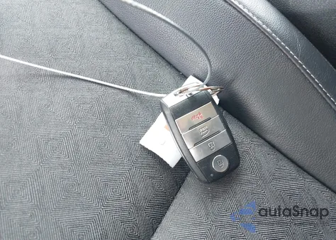 2017 Kia Niro Ex из США, поврежденный, VIN KNDCC3LC1H5087014